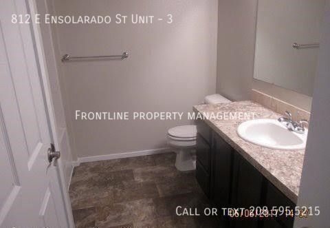 Building Photo - 812 E Ensolarado St