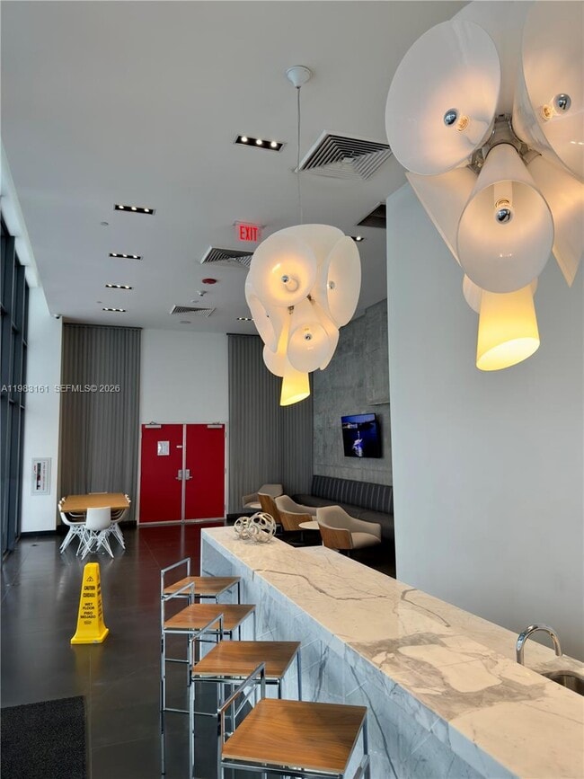 Building Photo - 1600 NE 1st Ave