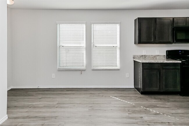 Building Photo - 21922 Grand Majestic Dr