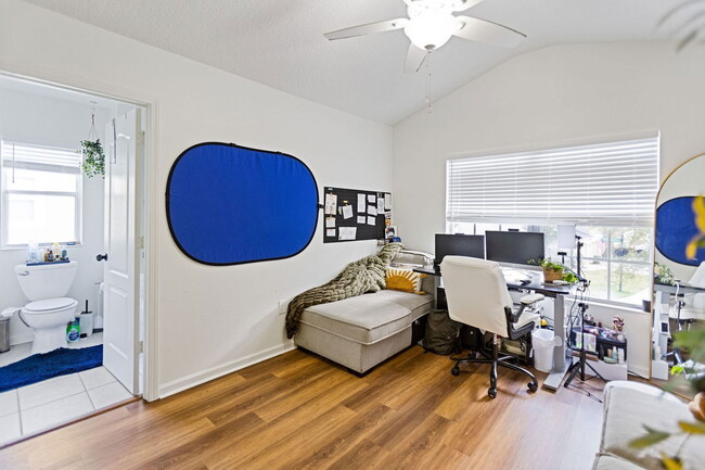 Building Photo - 2718 Conch Hollow Dr