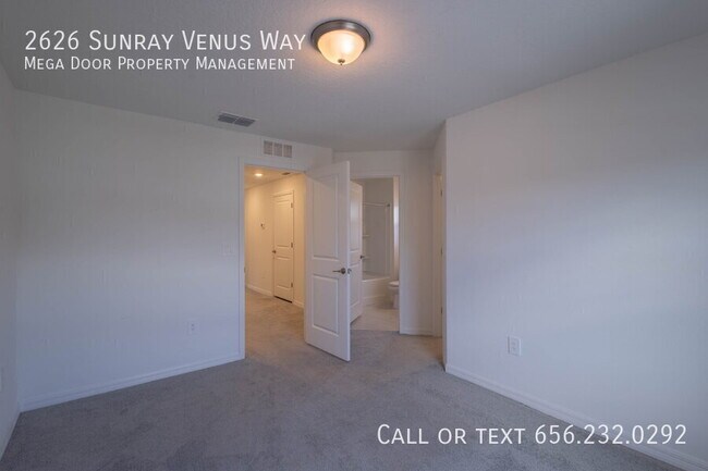 Building Photo - 2626 Sunray Venus Wy