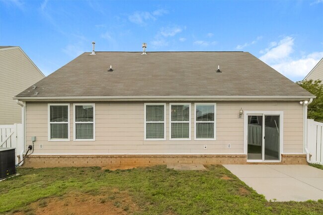 Building Photo - 1015 Yellow Bee Rd