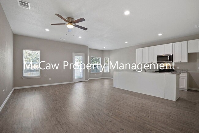 Building Photo - 8225 Richard St