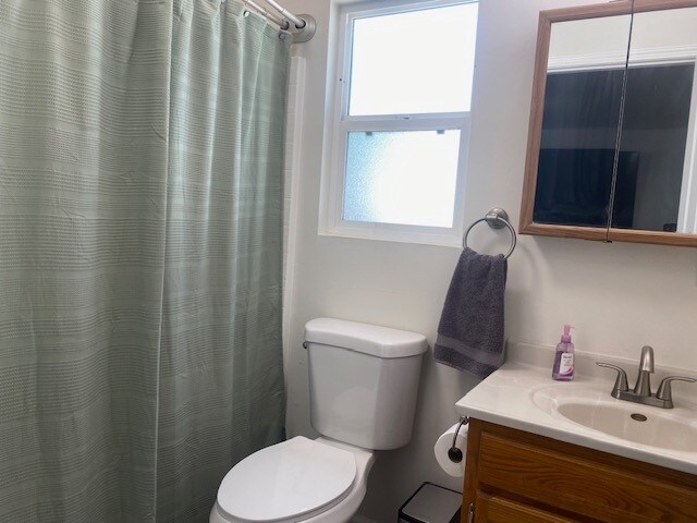 bathroom - 6044 E Highway 20