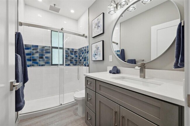 Building Photo - 12404 Capri Cir N