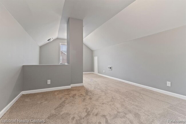 Building Photo - 20172 Stotter St