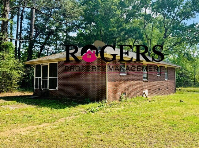 Building Photo - Rural Affordable Living Near Oxford Prep