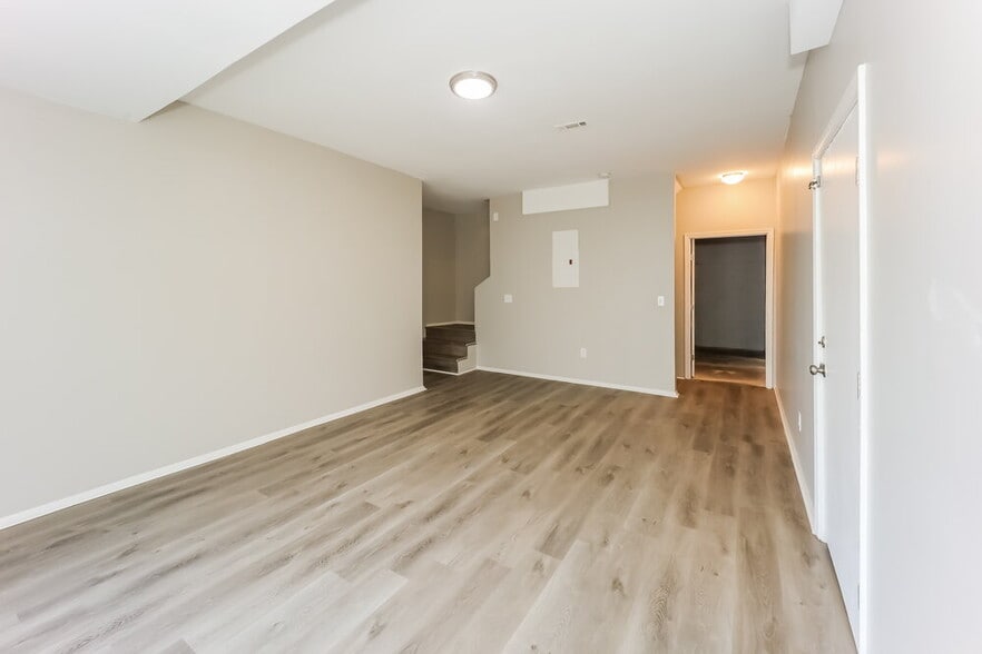 Building Photo - 4063 Casa Verde Dr