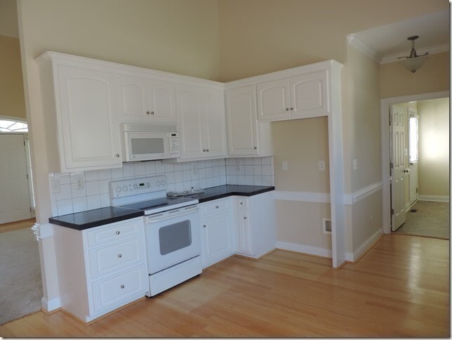 Building Photo - 2409 Chelsea Dr NW