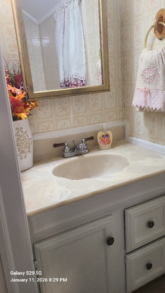 Building Photo - 756 W Inman Ave