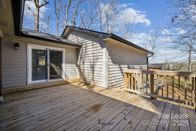 Building Photo - 259 Unionville - Indian Trail Rd W
