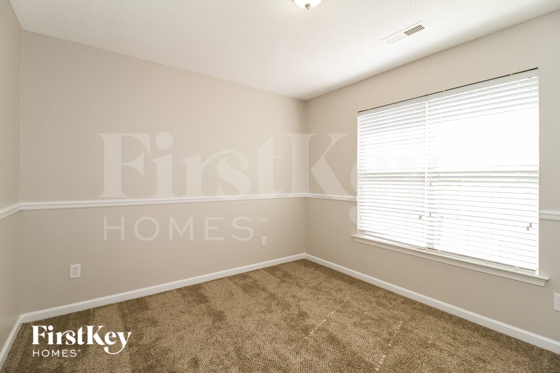 Building Photo - 6011 Hickory Creek Rd