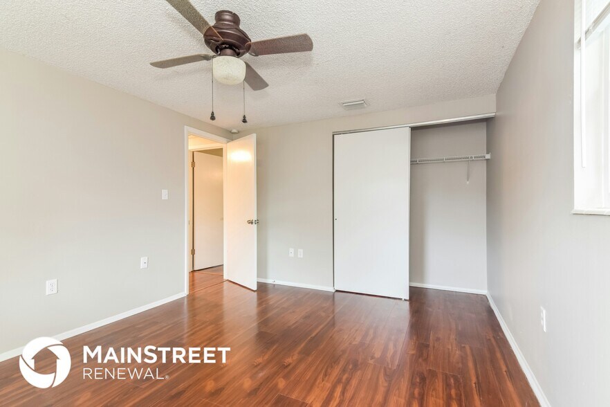 Building Photo - 8908 Hervel Cir