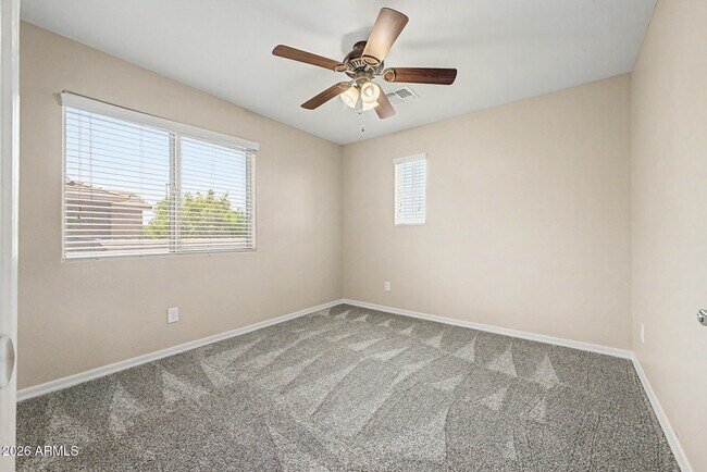 Building Photo - 2531 E Eleana Ln