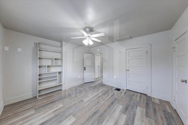 Building Photo - 960 Eastern Ave