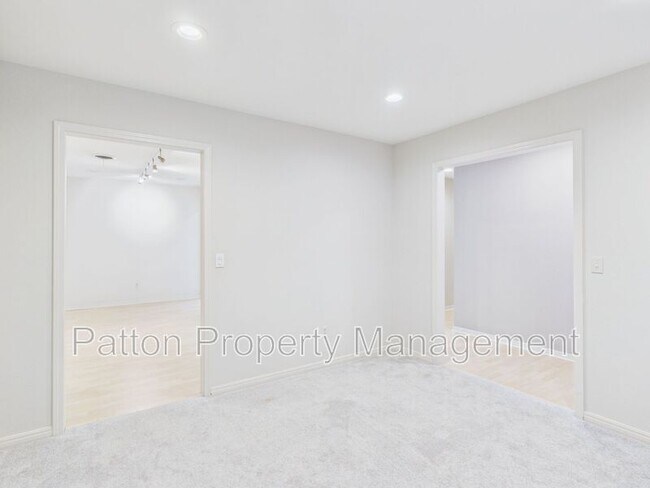 Building Photo - 6810 Montague Dr