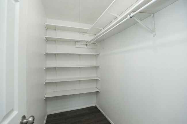 Building Photo - 17518 Bullis Gap Dr