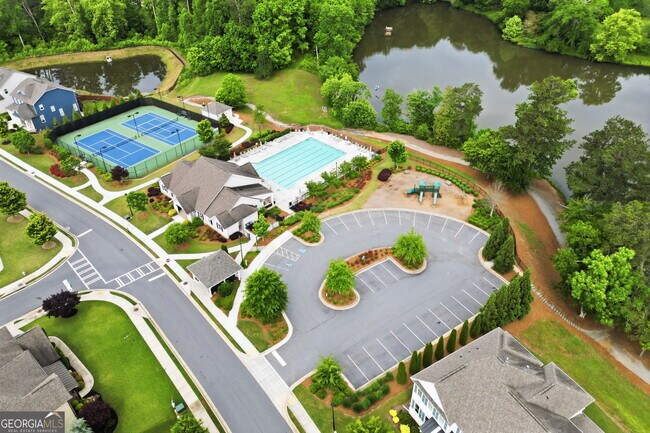 Building Photo - 732 Bridgeview Dr