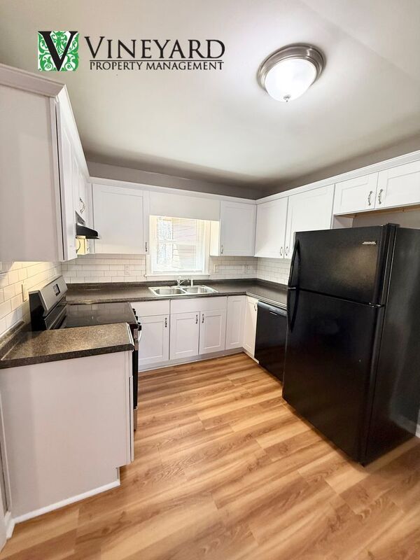 Building Photo - 50 Peachtree Cir SE