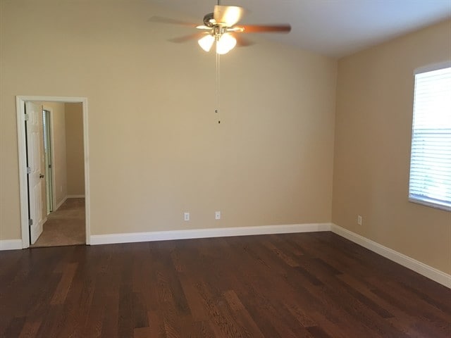 Building Photo - 2828 Laurel Leaf Dr