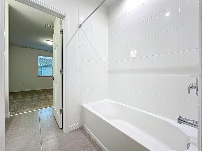 Building Photo - 12821 Westside Vlg Lp