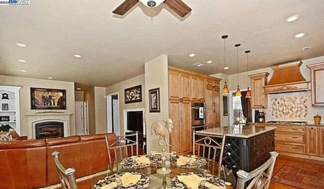 Building Photo - 2608 Rasmussen Ct