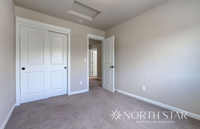 Building Photo - Charming home in Bend!