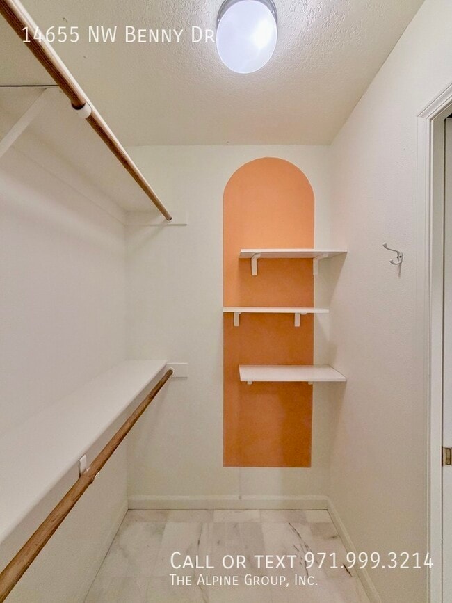 Building Photo - 14655 NW Benny Dr