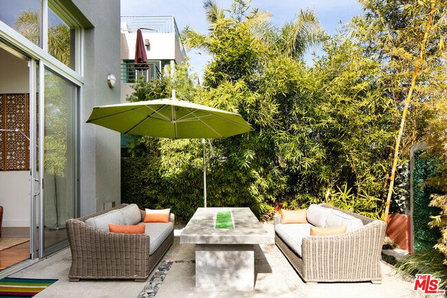 Building Photo - 2217 Grand Canal