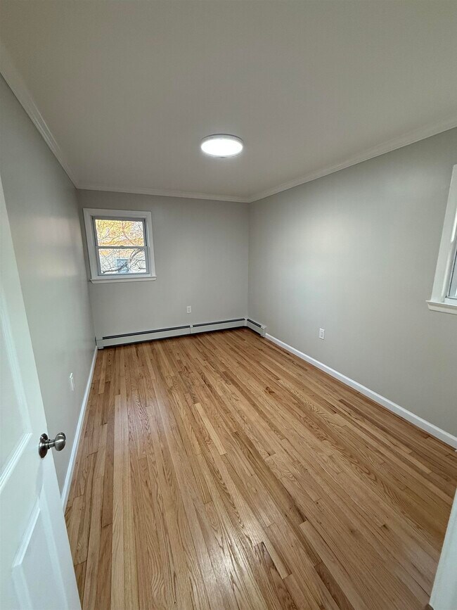 Building Photo - 6500 Columbia Ave