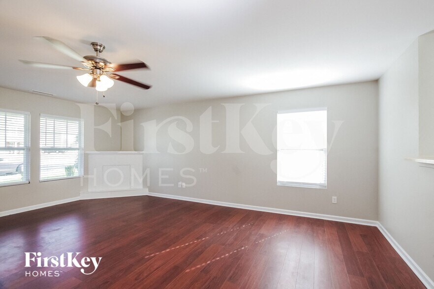 Building Photo - 1425 Logan Patrick Court