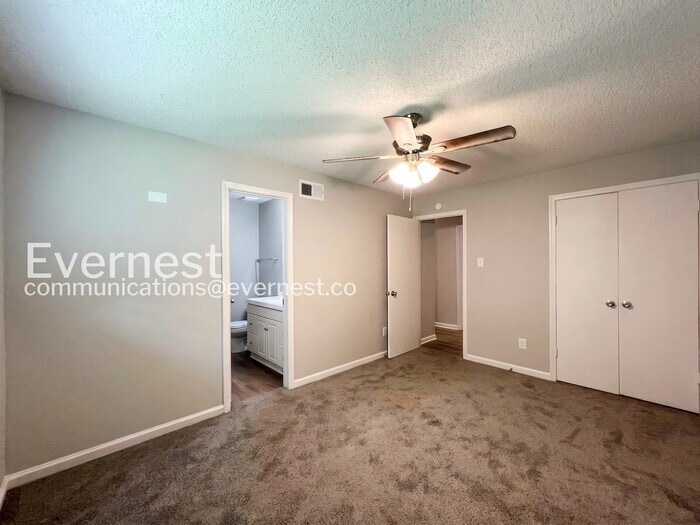 Building Photo - 5099 Corkwood Dr