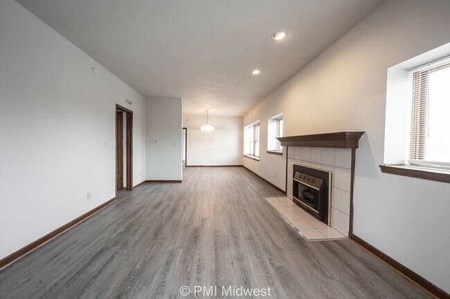 Building Photo - 3715 N Meridian St