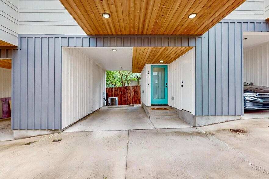 Building Photo - 913 Duncan Ln