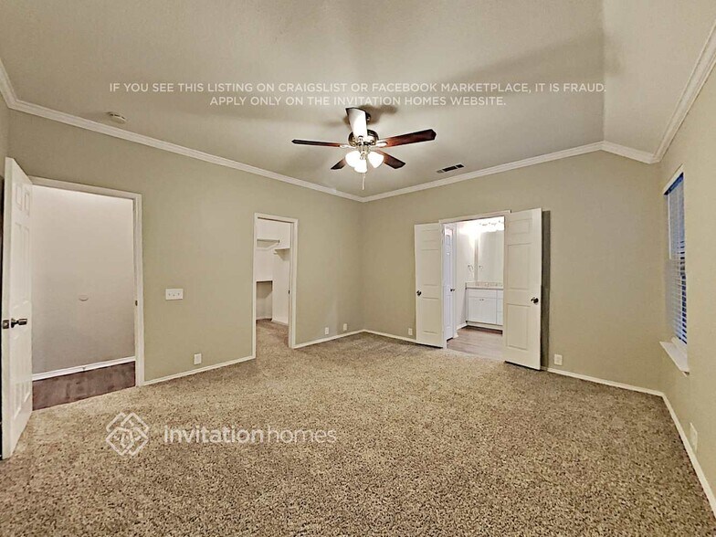 Building Photo - 119 Julian Dr