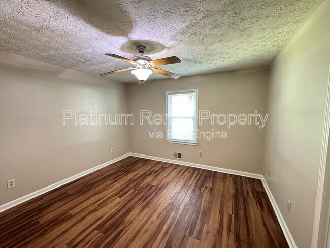 Building Photo - 3165 Arden Way SW