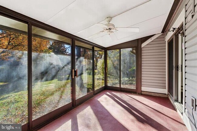 Building Photo - 201 Chandler Dr