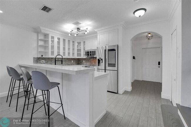 Building Photo - 12925 SW 28th Ct