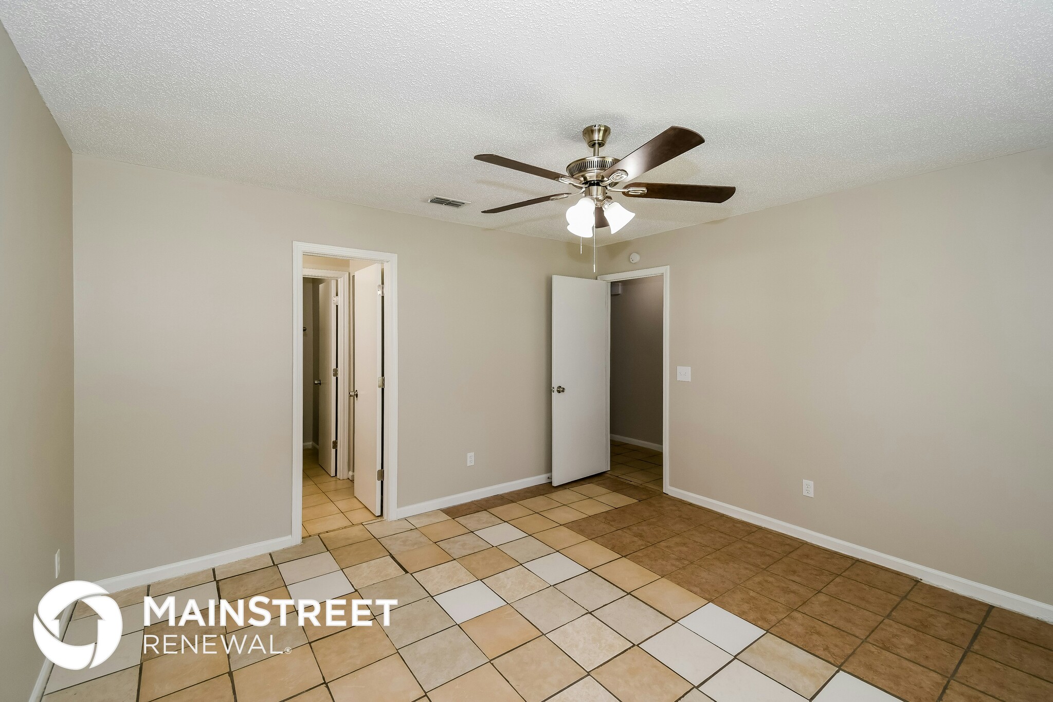 Building Photo - 1871 Alberta Ct S