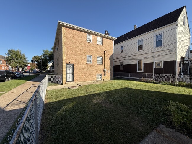 Building Photo - 4500 S Washtenaw Ave.