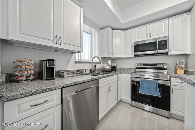 Building Photo - 735 Pilot Lane