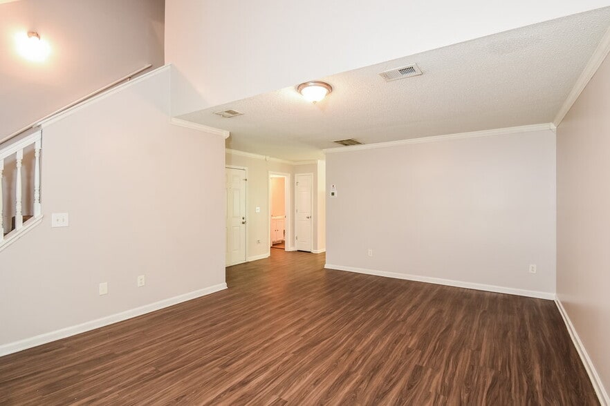 Building Photo - 7957 Lake Wind Ct