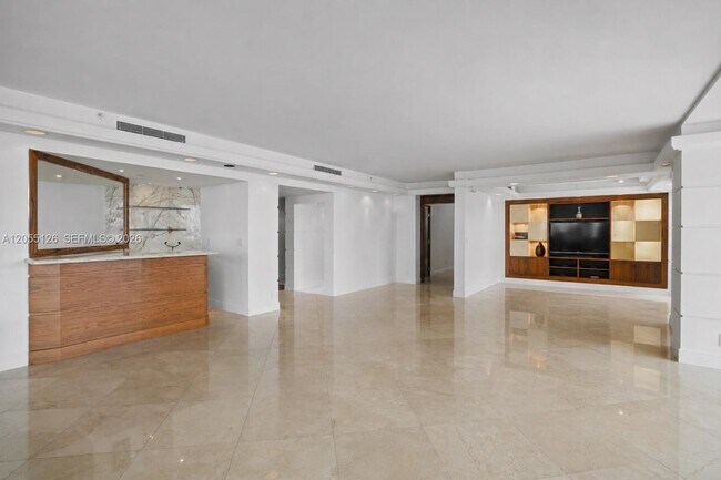 Building Photo - 19355 Turnberry Way