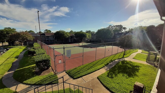 Building Photo - 2800 Jeanetta St