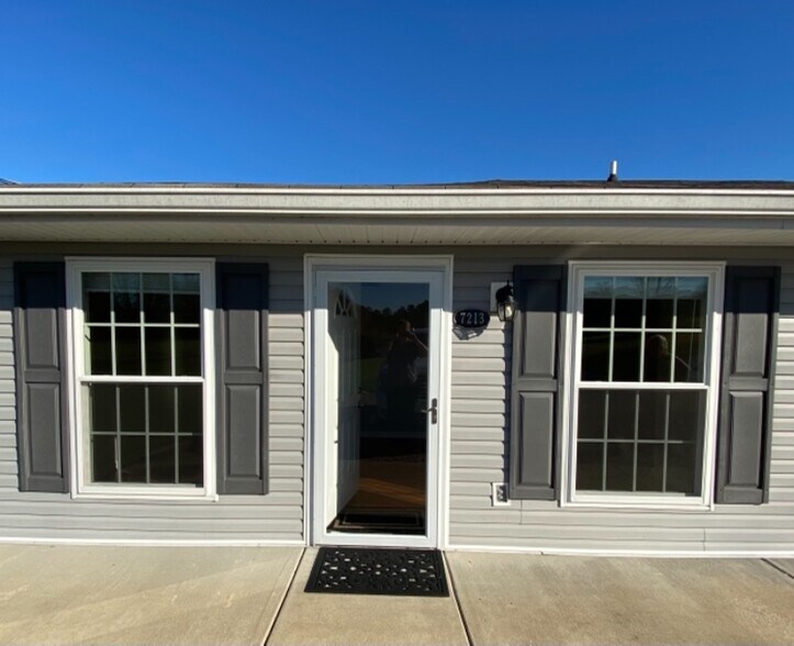 Building Photo - 7213 Bethshears Rd