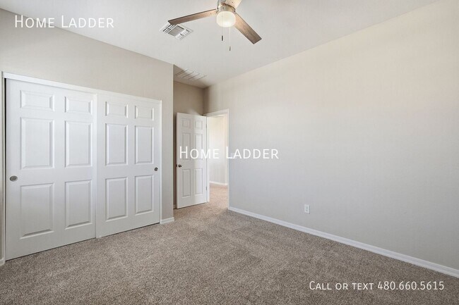 Building Photo - 11769 W Mobile Ln