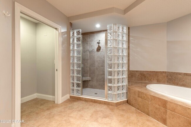 Building Photo - 3245 S Atlantic Ave