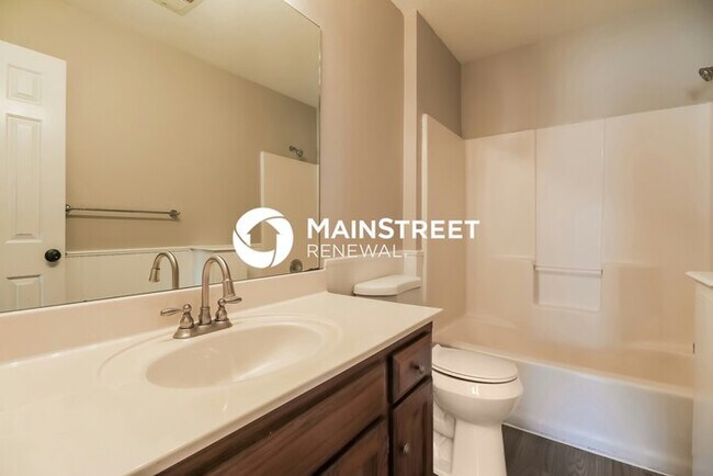 Building Photo - 4 Bedroom Pet-Friendly Home in Spring Hill...