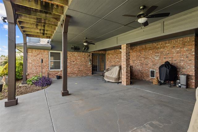 Building Photo - 608 Fairbrook Cir