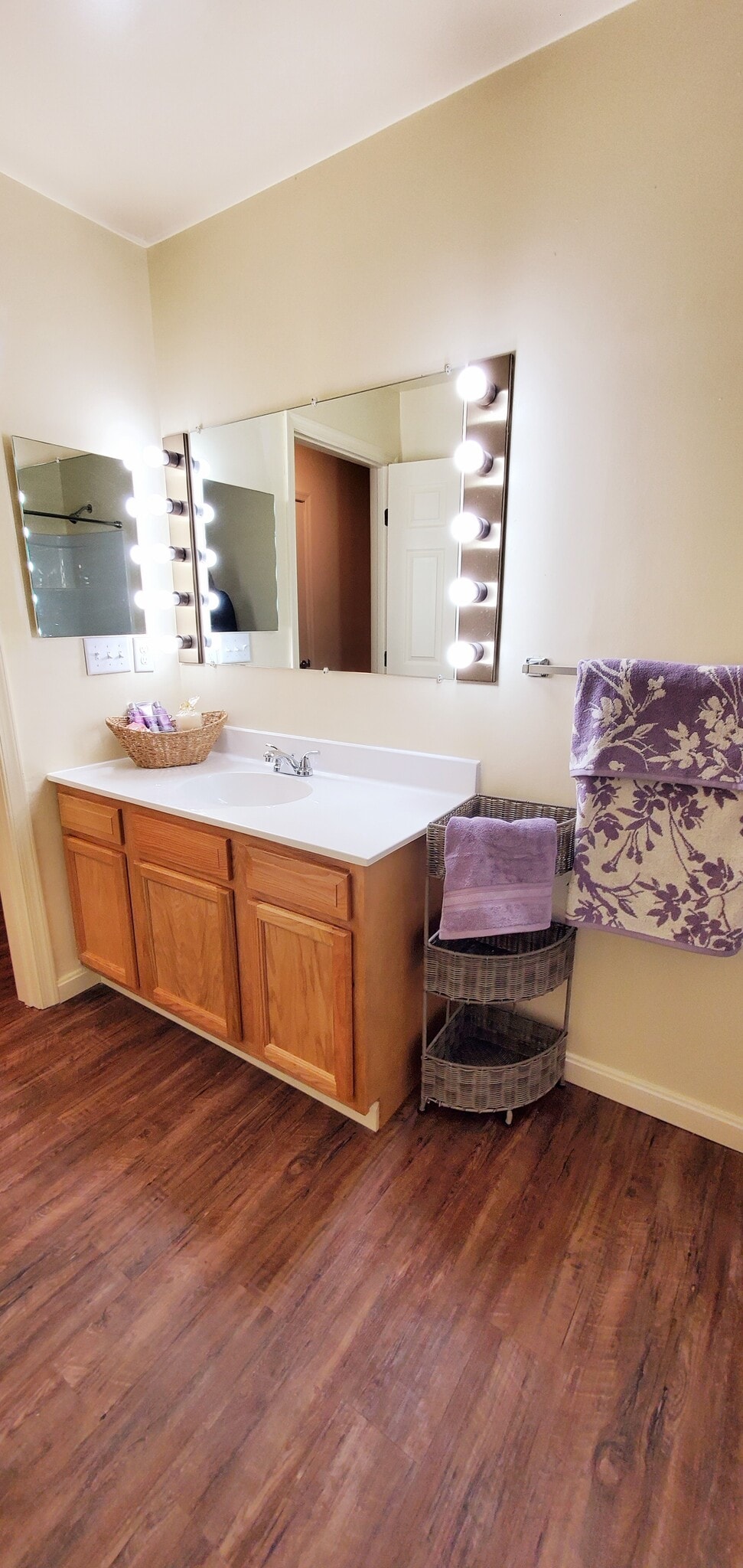 Building Photo - 506 Lynnehaven Dr